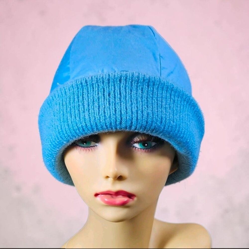 Vintage Slalom Insulated Ski Beanie Powder Blue Wool Knit Nylon Hong Kong Warm